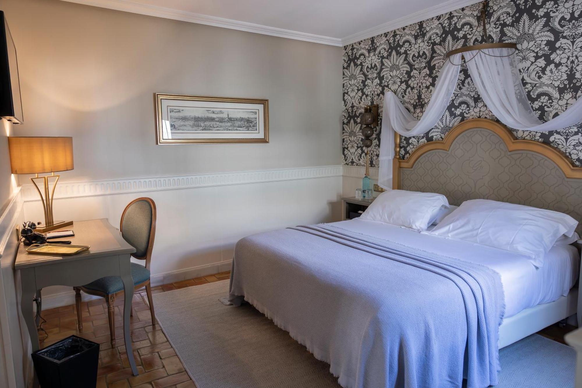 Gravina 51 Hotel 4*