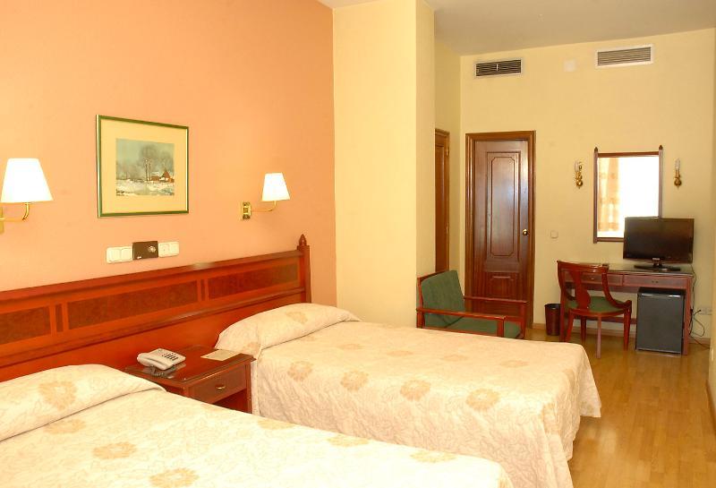 Gravina 51 Seville
